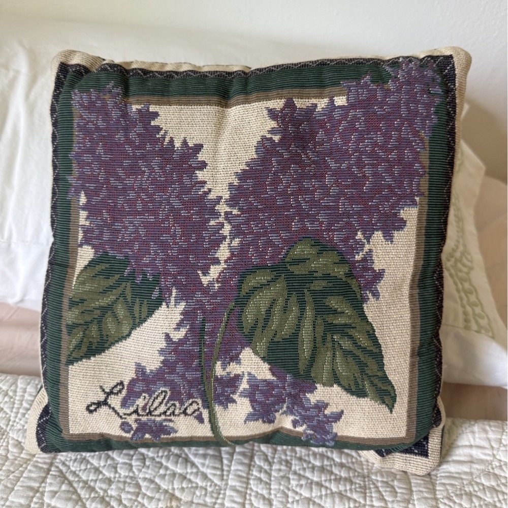 Vtg Lilac Floral Tapestry Throw Pillow Cottagecore Purple Green 11"